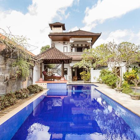 Rumah Akira Seminyak Exterior foto